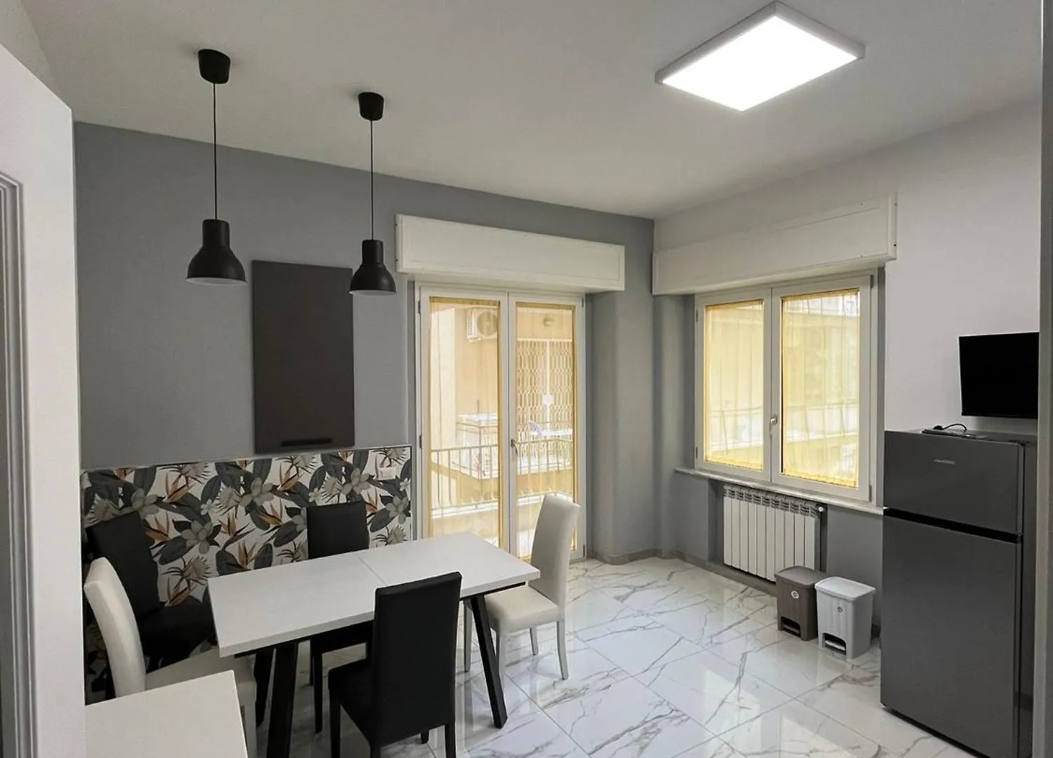 Carelli 9 Apartments 4 Naples 0*,  Italy